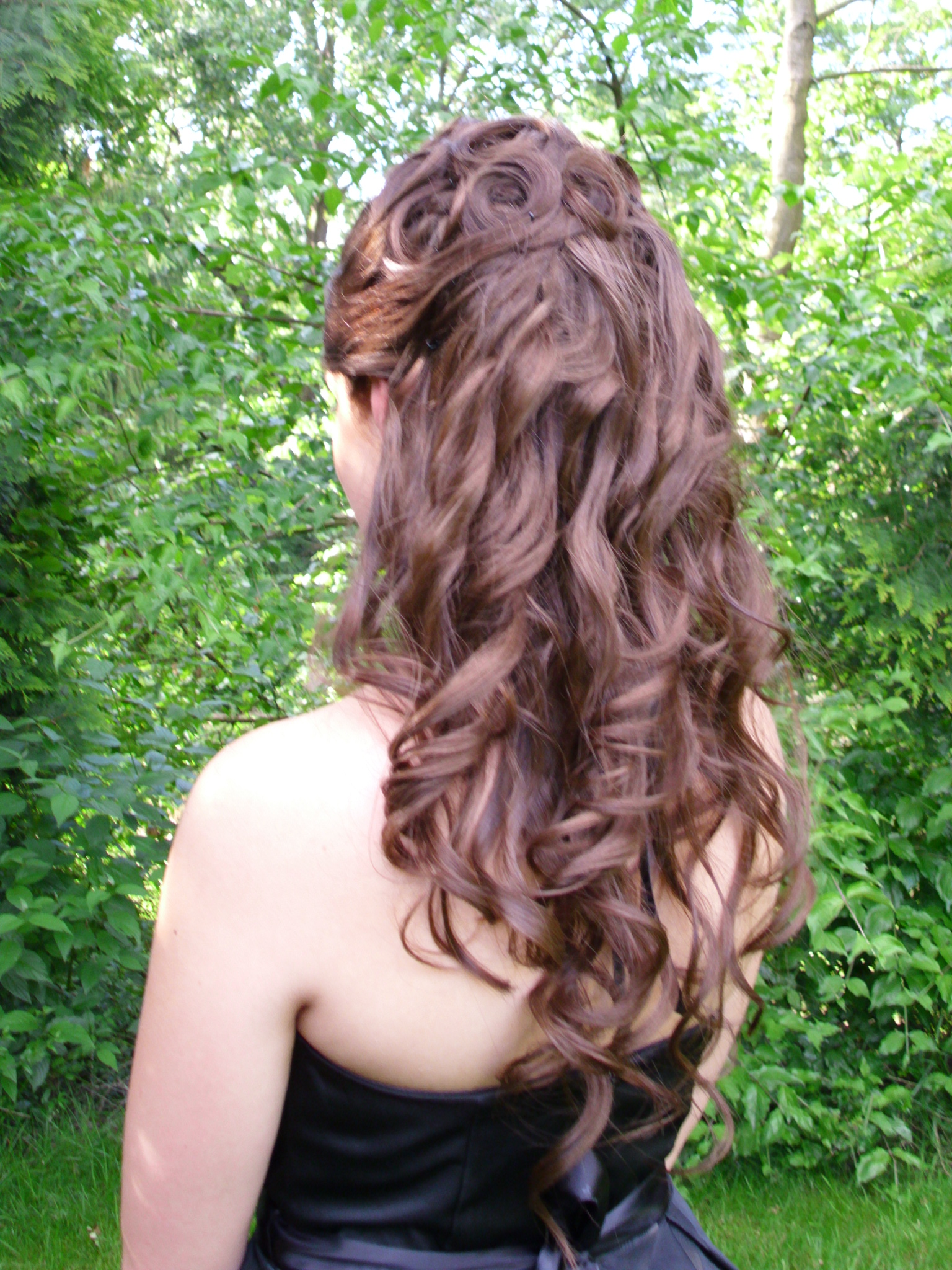 Abschlussball Frisuren Locken