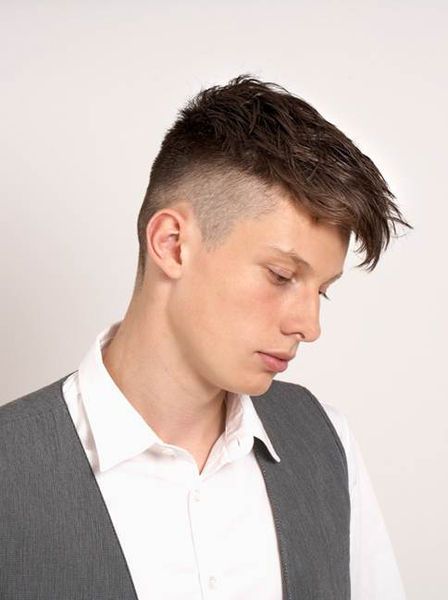 Undercut Frisuren Männer Geheimratsecken