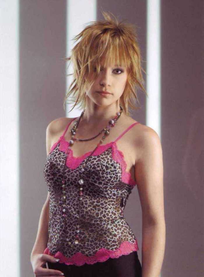 Fransige Frisuren Kurz Mittellange Haare Stufenfrisur Und Blond