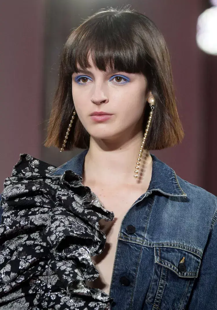 Frisur Damen Mittellange Mit Pony