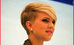 blond-kurzhaar-frisuren-trends-2017-undercut-mit-pony-moderne-frau-mit-einfacher-art-und-frohlich