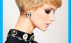 blond-moderne-frauen-frisuren-kurz-dickes-haar-stylen-ohren-mit-haaren-bedeckt-einzigartige-frisur-mit-pony-sieht-von-der-seite blond-moderne-frauen-frisuren-kurz-dickes-haar-stylen-ohren-mit-haaren-bedeckt-einzigartige-frisur-mit-pony-sieht-von-der-seite