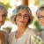 Die 3 besten kurze graue frisuren ab 60 mit brille die dich sofort jünger wirken lassen