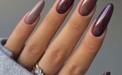 Entdecken Sie die heißesten November Nageltrends