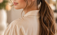 Platz 1 Der lockere Low Ponytail mit Stil
