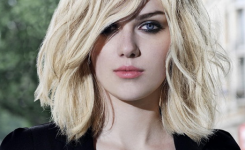Frisur Halblanges Haar Schönes Gesicht Mit Blonden Haaren, Die Ihre Frisur Ideen Sein Könnte