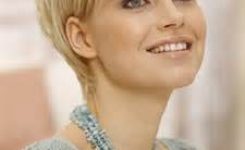 Frisur Kurz Frau Blond