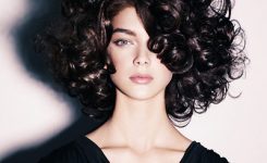 Frisuren Für Locken
