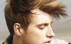 Frisuren Für Runde Gesichter Mann